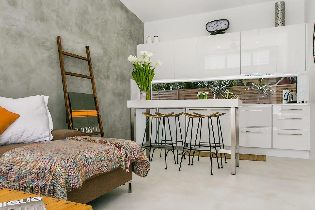 Holiday home A Sweet Escape - Studio 9 Central Byron Bay Australia